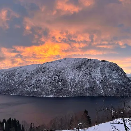 Kårstova Ved Sognefjorden Høyanger