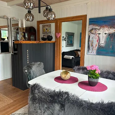 Feriehus Kårstova Ved Sognefjorden *
