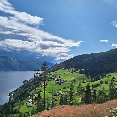 Kårstova Ved Sognefjorden Feriehus Høyanger