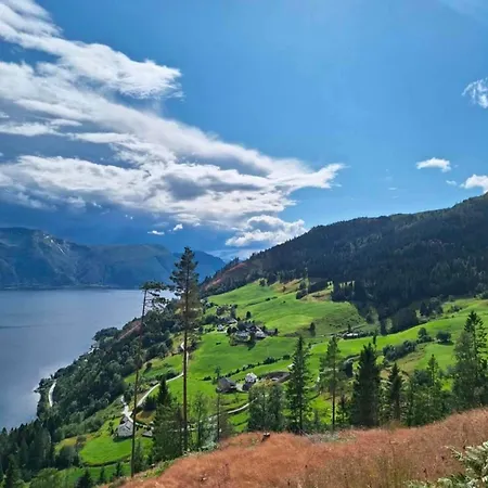 Kårstova Ved Sognefjorden Høyanger
