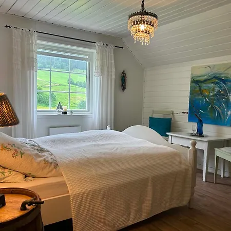 Kårstova Ved Sognefjorden Feriehus Høyanger